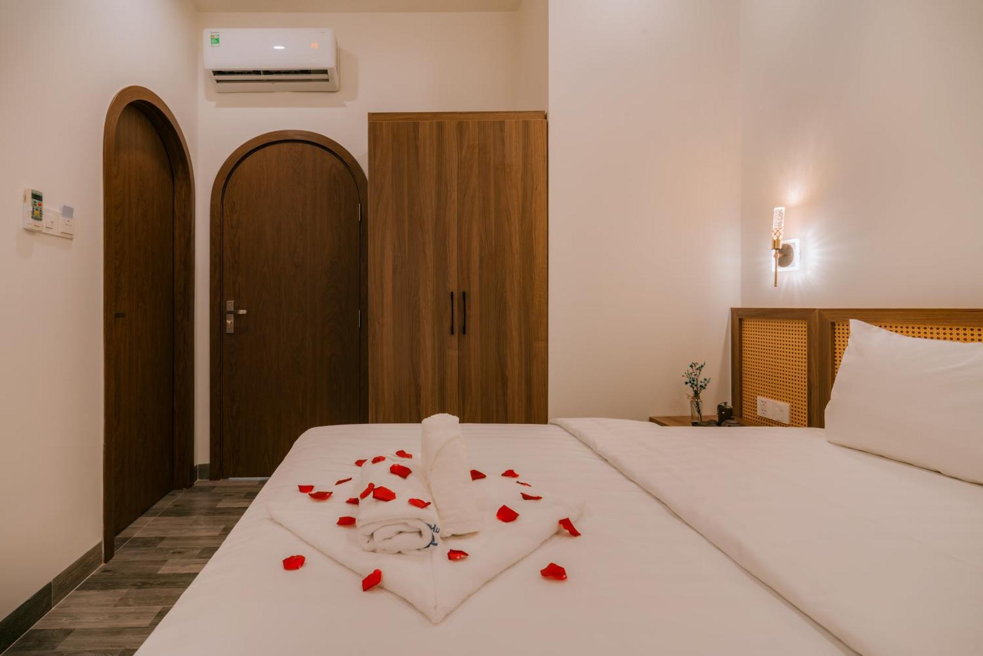 De V'Charm Hotel Dong Tac Dış mekan fotoğraf